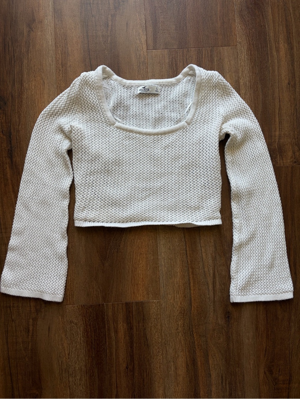 Hollister White Knit Cropped Long Bell Sleeve Top Scoop Neck Bohemian Coastal - Picture 2 of 7